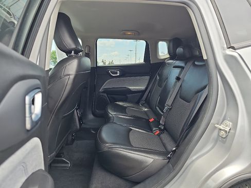 Used 2022 Jeep Compass Latitude w/ Convenience Group image 6