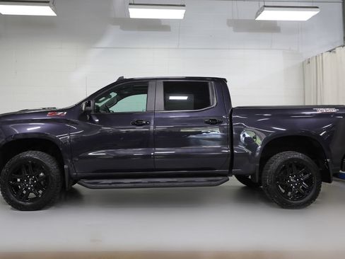 Certified 2022 Chevrolet Silverado 1500 LT Trail Boss w/ LT Trail Boss Premium Package AWD/4WD image 15