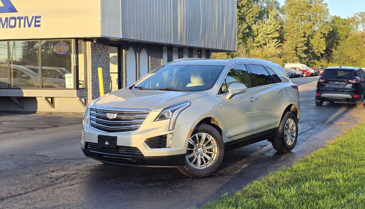 Used 2017 Cadillac XT5 Luxury w/ Driver Awareness Package FWD image 2
