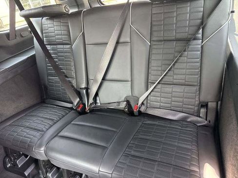 Used 2025 Cadillac Escalade ESV Sport Platinum AWD/4WD image 15