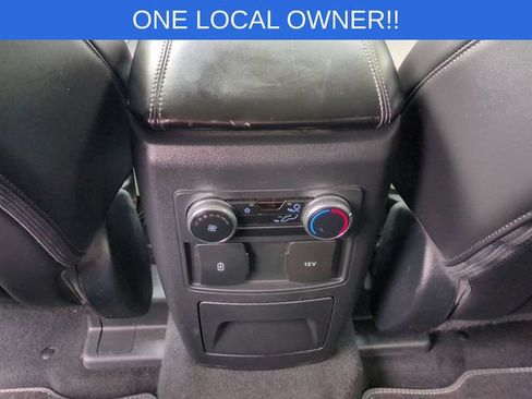 Used 2023 Ford Explorer XLT w/ Equipment Group 202A AWD/4WD image 34