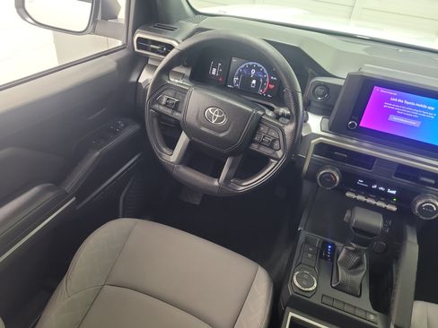 Used 2024 Toyota Tacoma SR5 RWD image 17