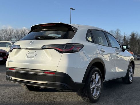 Certified 2023 Honda HR-V LX image 5