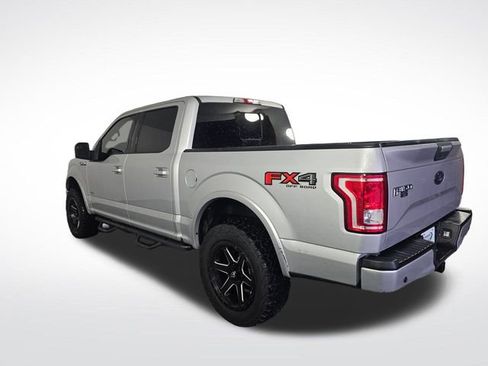 Used 2017 Ford F150 XLT w/ Equipment Group 302A Luxury image 5