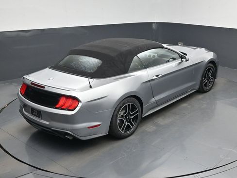 Used 2021 Ford Mustang Premium image 15