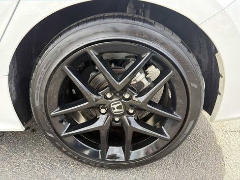 Used 2023 Honda Civic Sport image 19