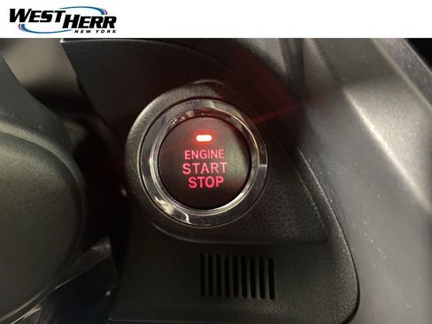 Used 2025 Subaru Forester Premium AWD/4WD image 7