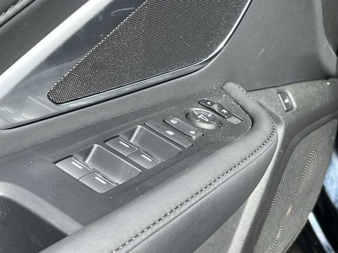 Used 2024 Acura RDX SH-AWD image 16