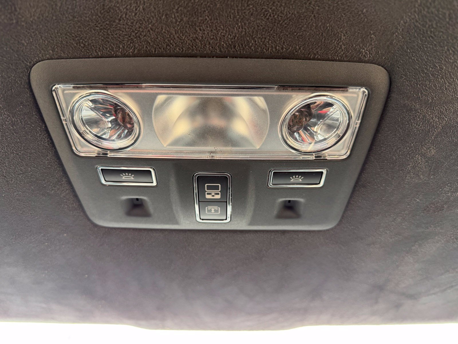 Used 2015 Jaguar XJ L Portfolio RWD image 24