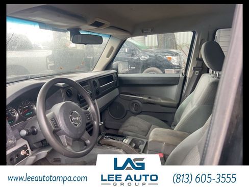 Used 2007 Jeep Commander Sport image 5