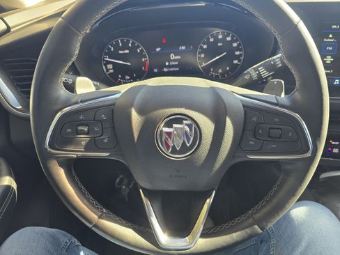 Used 2022 Buick Envision Preferred image 12