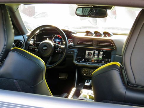 Used 2023 Nissan Z Proto w/ Floor Mat Package (L93) image 34