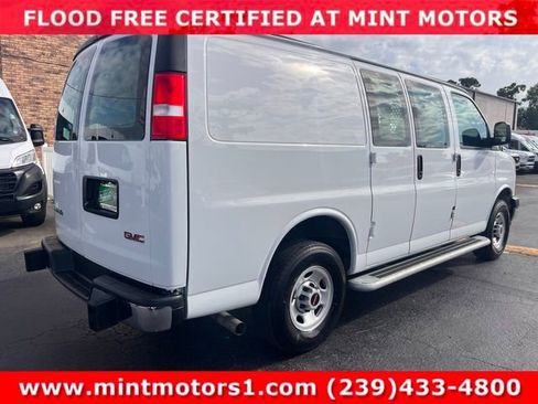 Used 2024 GMC Savana 2500 w/ Driver Convenience Package image 10