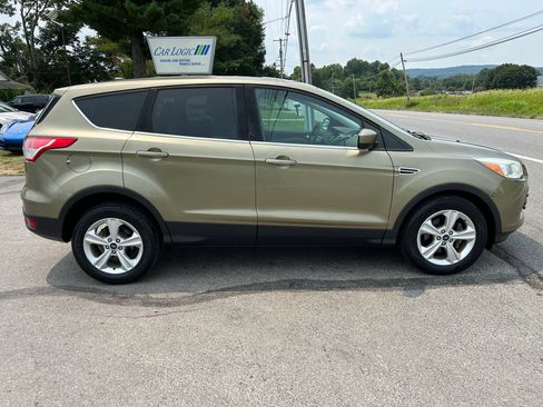 Used 2014 Ford Escape SE FWD image 10