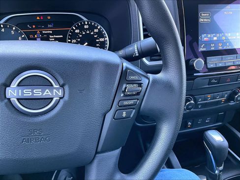 Used 2024 Nissan Frontier SV w/ Technology Package image 24