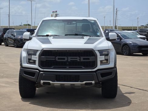 Used 2018 Ford F150 Raptor w/ Equipment Group 802A Luxury AWD/4WD image 9