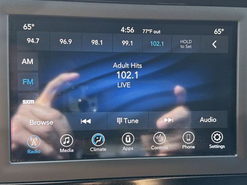 Used 2019 Chrysler Pacifica Touring-L FWD image 67