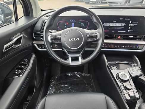 Certified 2024 Kia Sportage EX w/ EX Premium Package AWD/4WD image 14