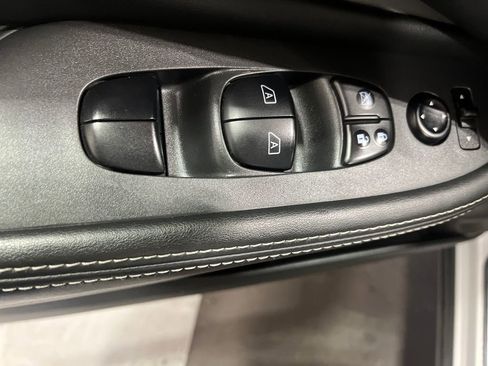 Used 2019 Nissan Murano SV w/ Premium Package image 20