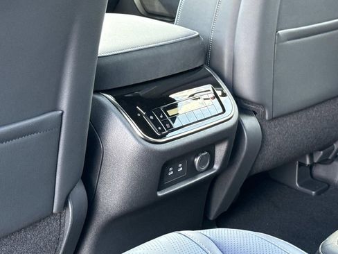 New 2026 INFINITI QX80 4WD image 18