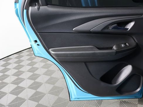 Used 2021 Chevrolet TrailBlazer RS w/ Sun and Liftgate Package image 11