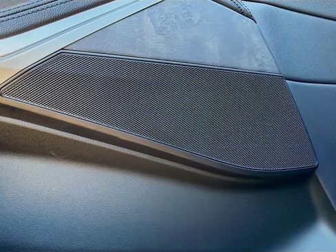 Used 2022 BMW X7 xDrive40i w/ Premium Package image 25