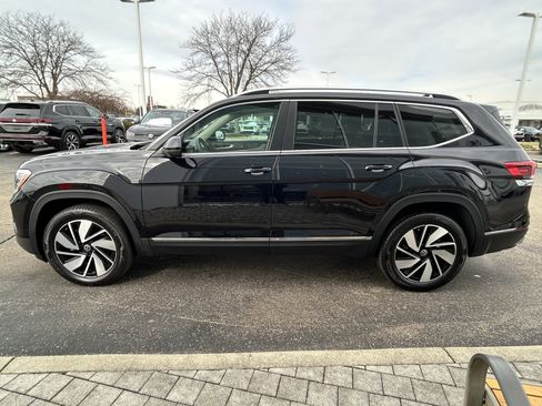 Certified 2025 Volkswagen Atlas SEL image 4