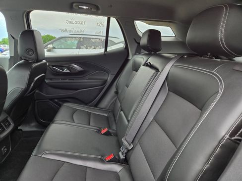 Used 2024 GMC Terrain SLT w/ Elevation Edition AWD/4WD image 13