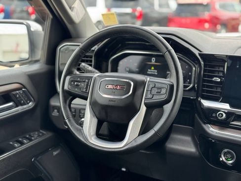 Used 2023 GMC Sierra 1500 SLT w/ SLT Premium Package AWD/4WD image 13