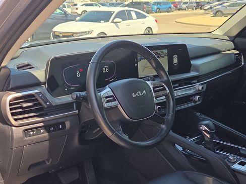 Used 2023 Kia Telluride EX FWD image 10