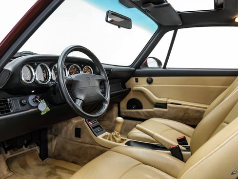 Used 1997 Porsche 911 Carrera 4S AWD/4WD image 42