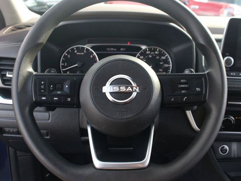 Used 2023 Nissan Rogue S AWD/4WD image 17