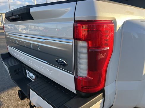 Used 2018 Ford F350 Limited w/ FX4 4x4 Off Road Package image 11