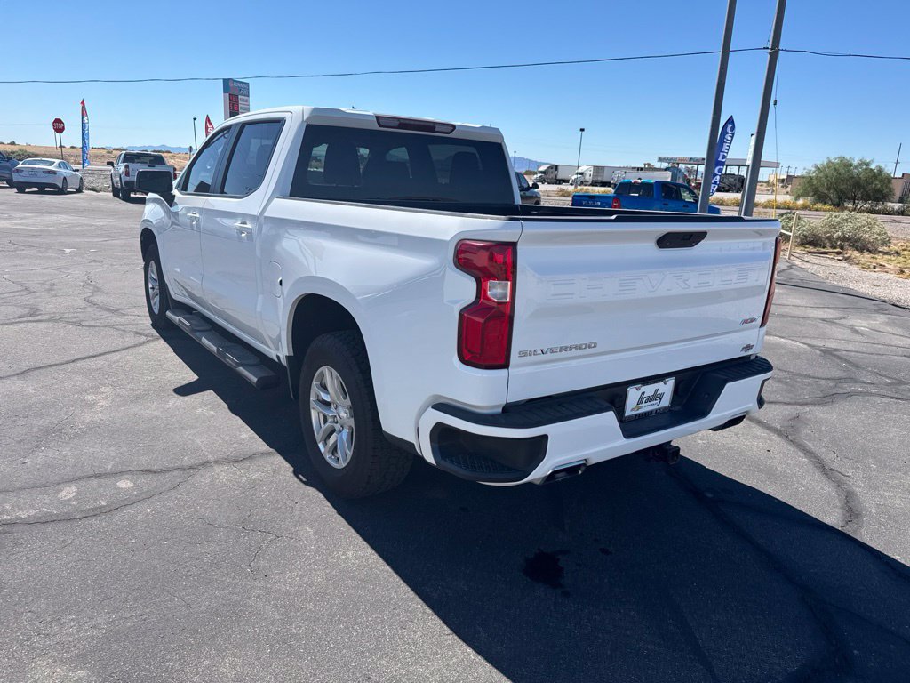 Used 2021 Chevrolet Silverado 1500 RST w/ Z71 Off-Road Package AWD/4WD image 8