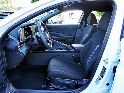 Certified 2026 Hyundai Elantra Sport FWD image 13