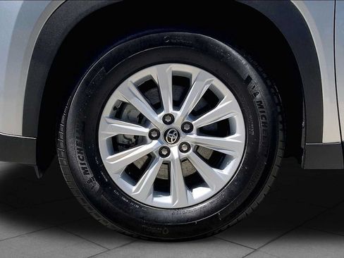 Used 2025 Toyota Grand Highlander AWD Hybrid image 11