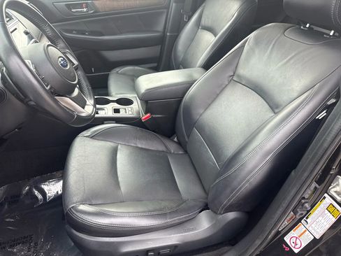 Used 2018 Subaru Outback 3.6R Limited image 16