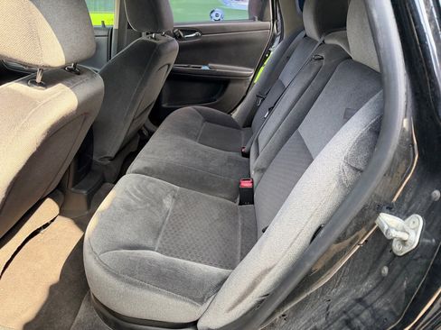 Used 2014 Chevrolet Impala LT w/ LT Sunroof Package image 9