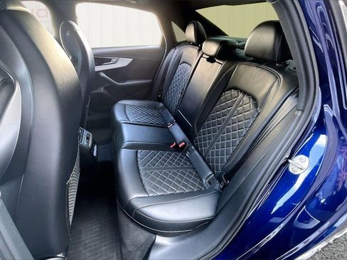 Used 2021 Audi S4 Prestige w/ Prestige Package image 22