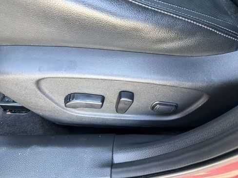 Used 2019 Nissan Rogue SL w/ Premium Package AWD/4WD image 17