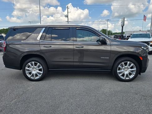Certified 2021 Chevrolet Tahoe High Country w/ Premium Package AWD/4WD image 6
