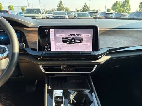 Used 2025 Volkswagen Atlas SE AWD/4WD image 20