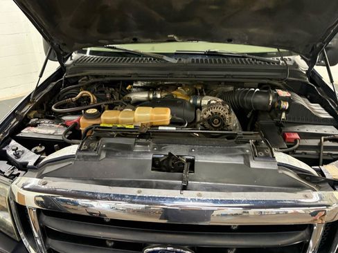 Used 2001 Ford F350 Lariat AWD/4WD image 15