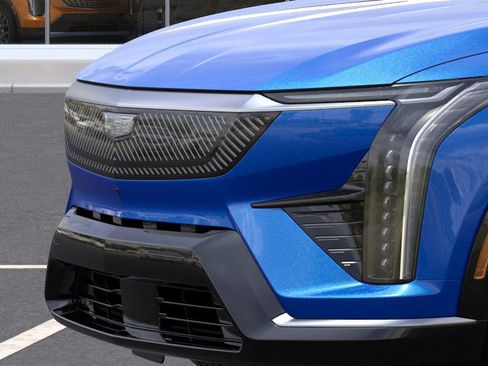 New 2025 Cadillac Optiq Luxury 2 AWD/4WD image 37