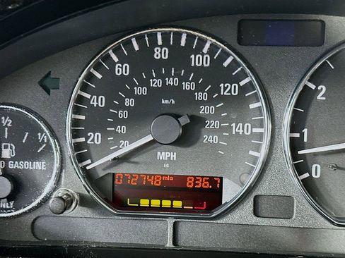 Used 2001 BMW Z3 2.5i RWD image 11