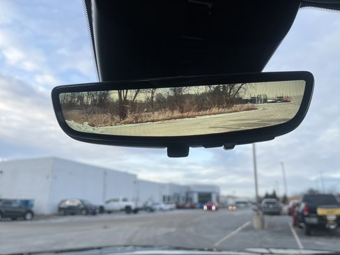 Used 2025 Chevrolet Traverse RS w/ LPO, Floor Liner Package image 39