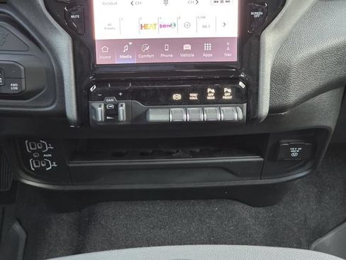 New 2026 RAM 3500 Tradesman AWD/4WD image 15