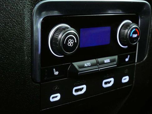 Used 2022 Chevrolet Tahoe RST w/ Sport Performance Package AWD/4WD image 18