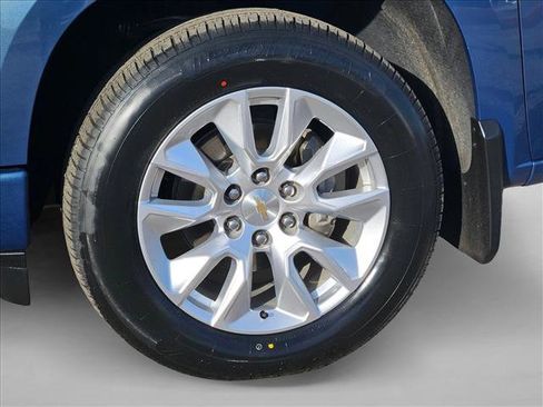 Used 2024 Chevrolet Silverado 1500 Custom image 20