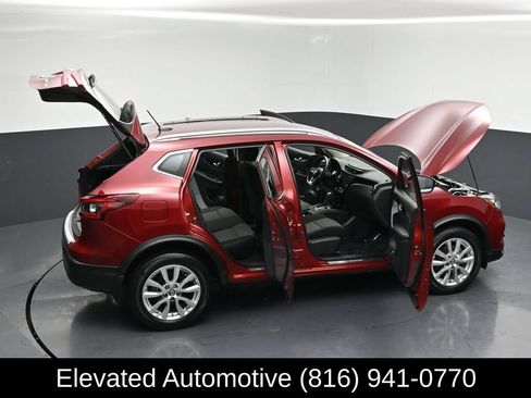 Used 2021 Nissan Rogue Sport SV AWD/4WD image 32